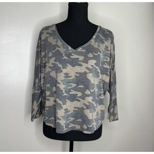 Tresics Women's Camouflaged 3/4 Sleeve Cropped T Short Size Large